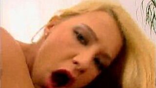 Blonde hard fucking - porn video