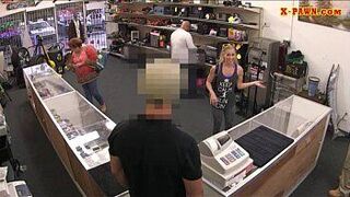 Very tight blonde slut tries to sell her car sell herself - porn video