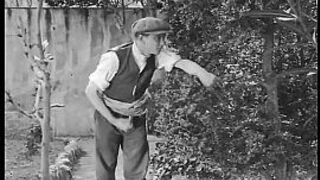 Householder Allures Her New Gardener - porn video