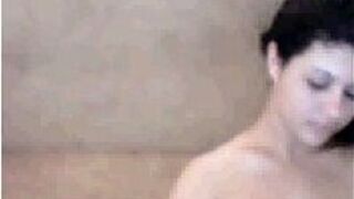 vivane showing herself on the web - porn video