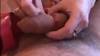 Shoejob with red pumps and cumshot - porn video