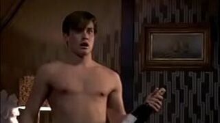 Christian Cookes juicy bubble butt - porn video