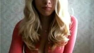 Sexy blonde milf dildos her tight pussy on webcam - porn video